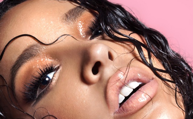 tinashe-complex-wet-640x396