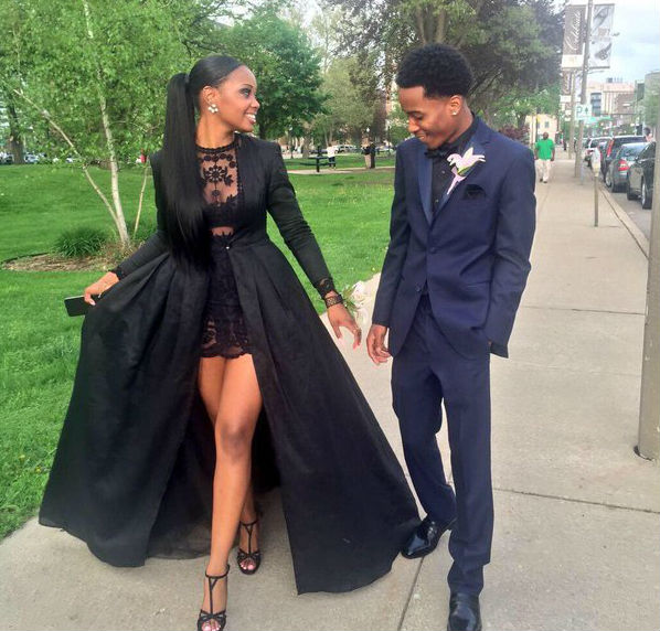 blackdresswalks