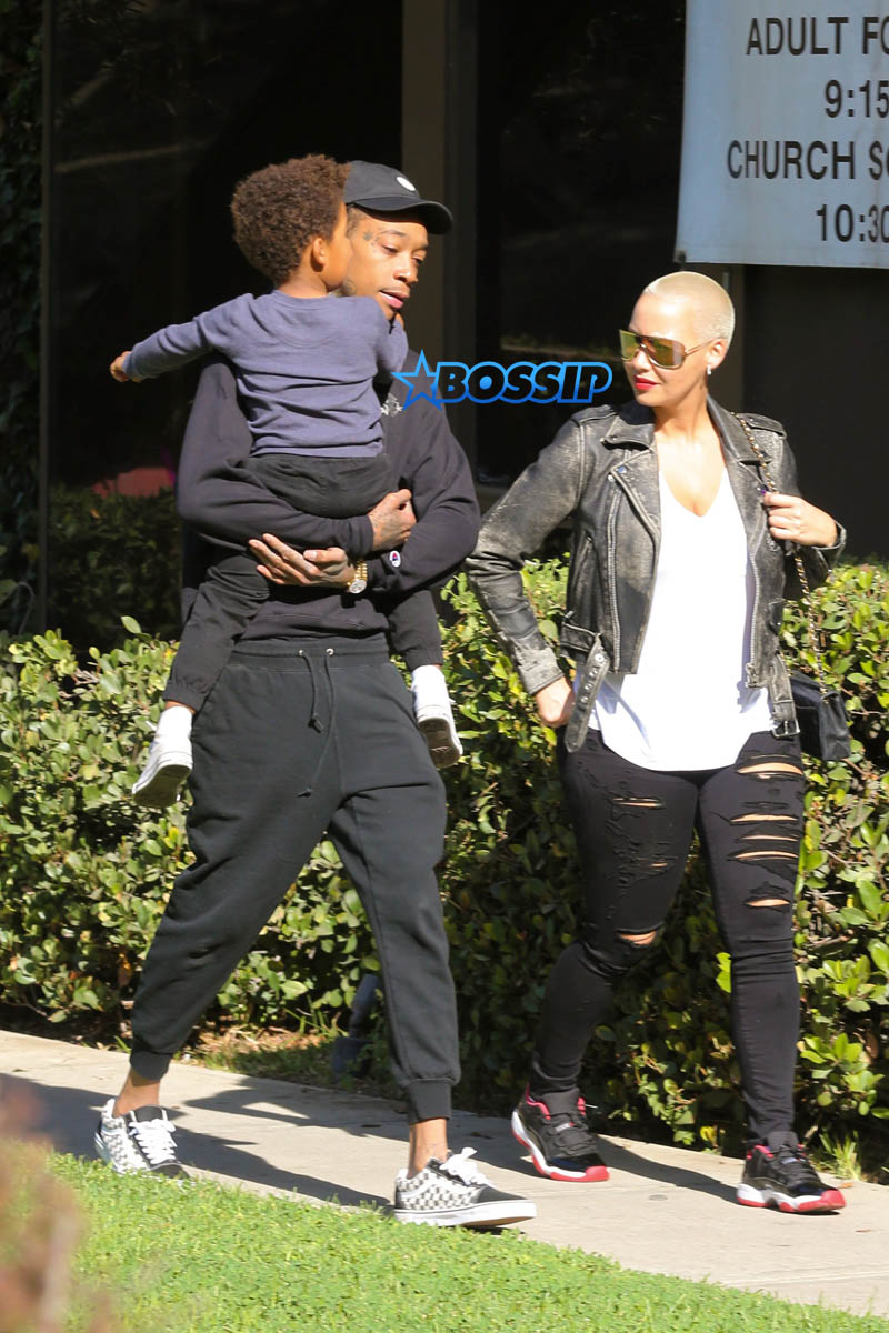 Amber Rose and Wiz Khalifa spend the morning as a family and take their son Sebastian to St Michael & All Angels Episcopal Church the day before Thanksgiving. AKM-GSI 23 NOVEMBER 2016