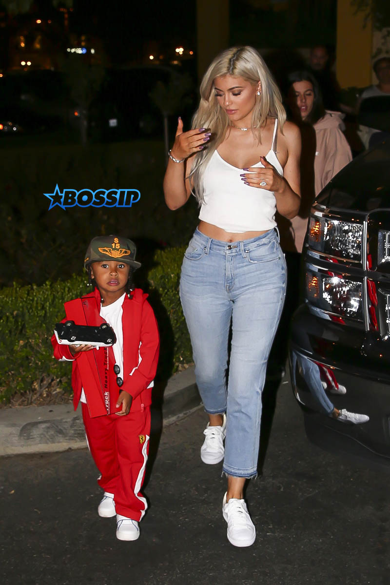 Kylie Jenner King Cairo Marmalade Cafe AKM-GSI