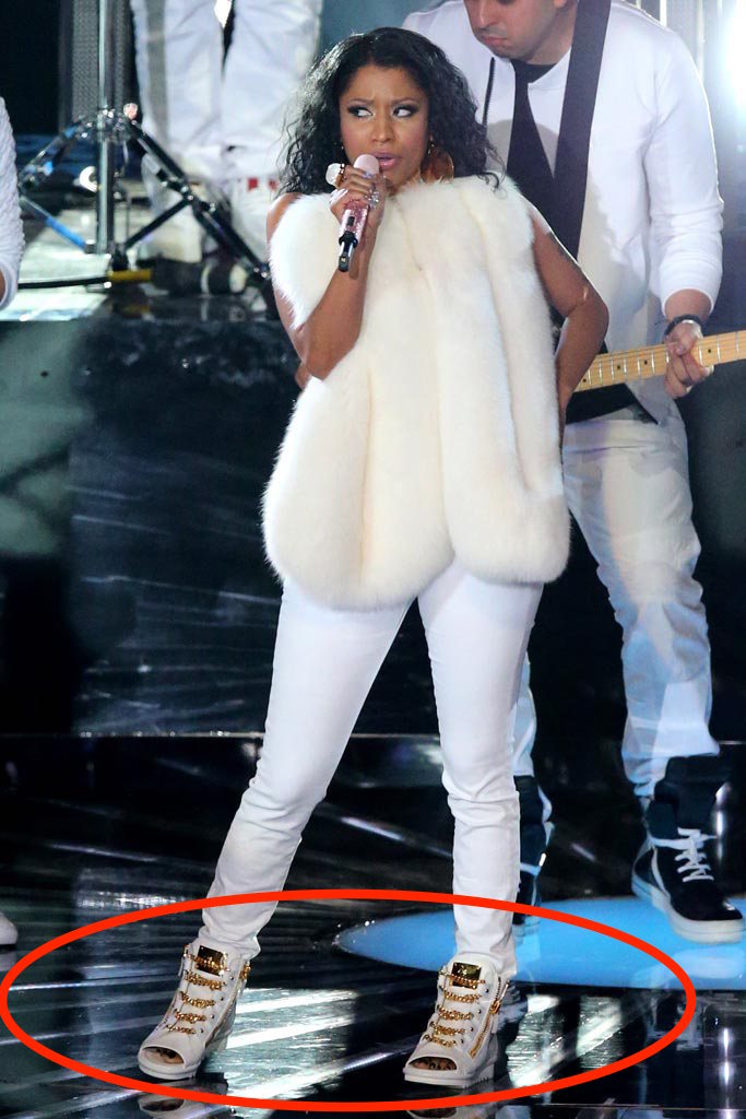 nicki_minaj_giuseppe_zanotti