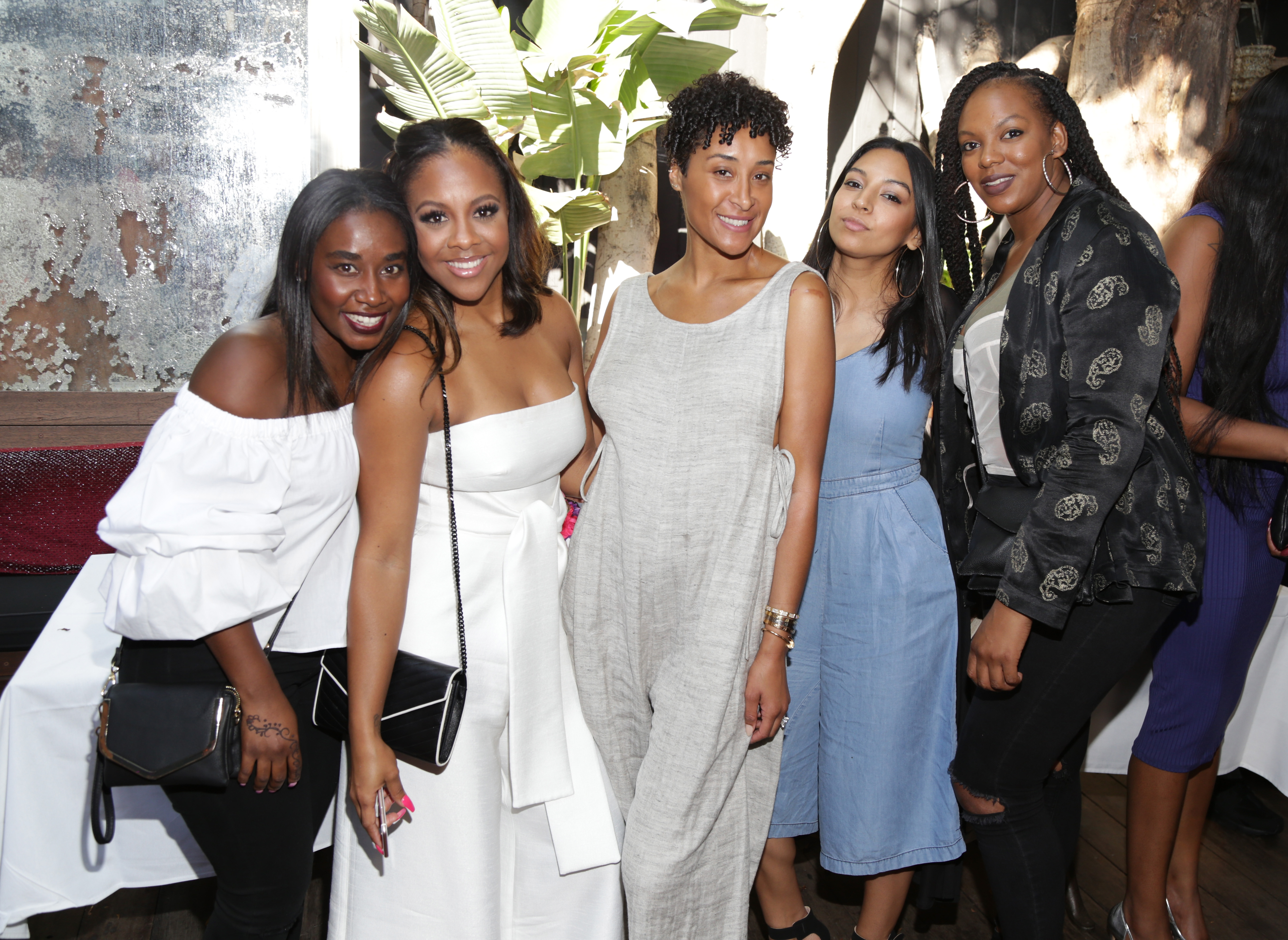 LOS ANGELES, CA - JUNE 23: Guests attend Sevyn Streeter and Courtney Adeleye of The Mane Choice Boss Up Brunch at Sur Restaurant on June 23, 2017 in Los Angeles, California.
