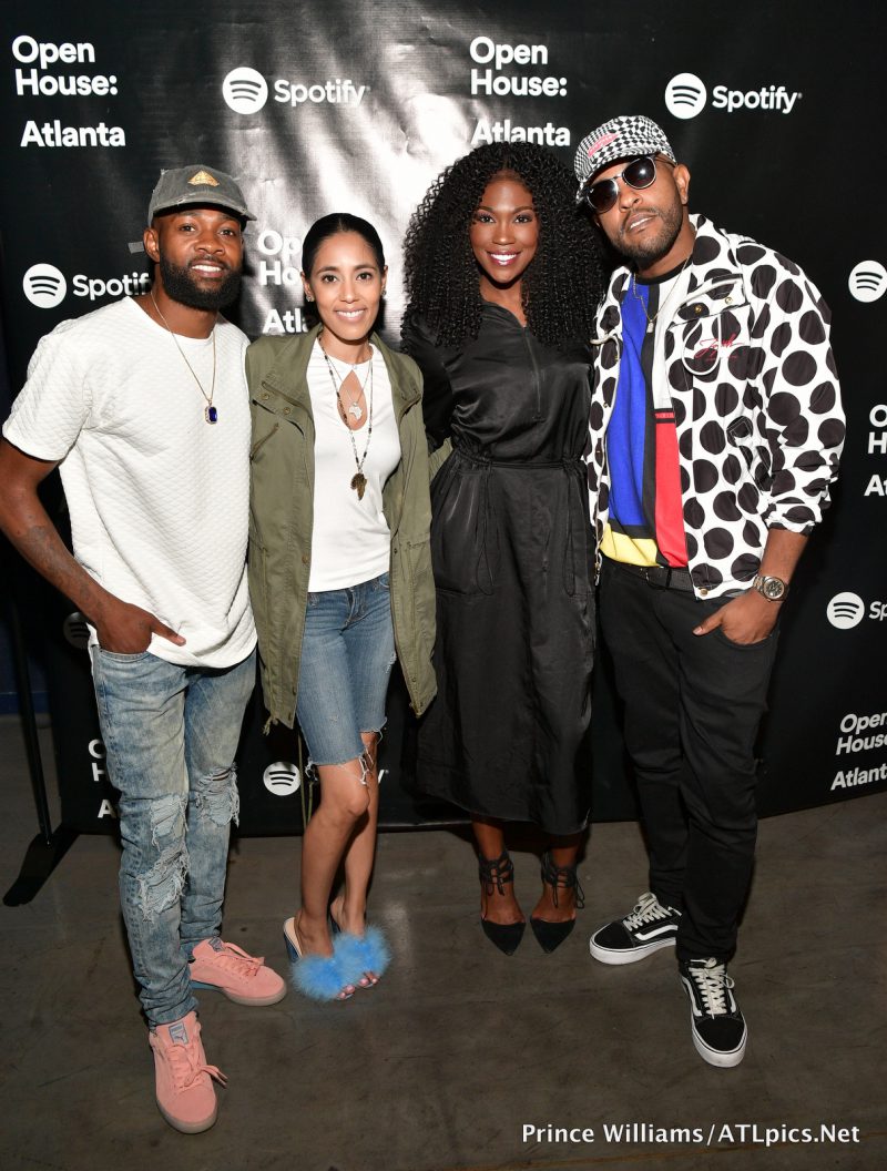 Leigh Bush/Sammie, Adela, Amber Grimes, Verse