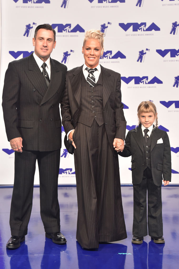 INGLEWOOD, CA - AUGUST 27: (L-R) Carey Hart, Pink and Willow Hart attend the 2017 MTV Video Music Awards at The Forum on August 27, 2017 in Inglewood, California.