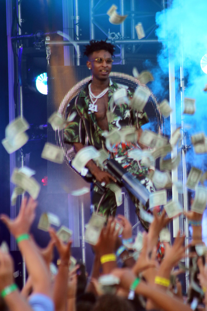 Amber Rose with Son Sebastian watch boyfriend 21 Savage perform on 'Jimmy Kimmel Live!' in Hollywood, CA.