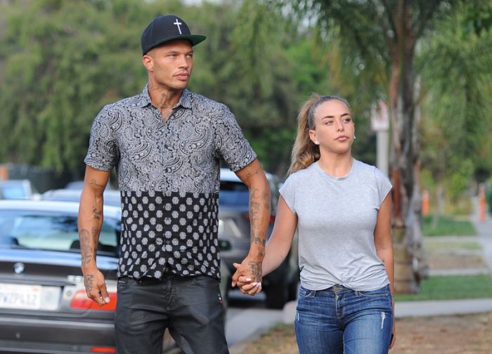 Model Jeremy Meeks and fiancee Chloe Green buying 4 cartloads of goodies at Target for Hurricane Harvey relief. Chloe was seen wearing her new engagement ring while going to a Hurricane Harvey donations party in Los Angeles, California.