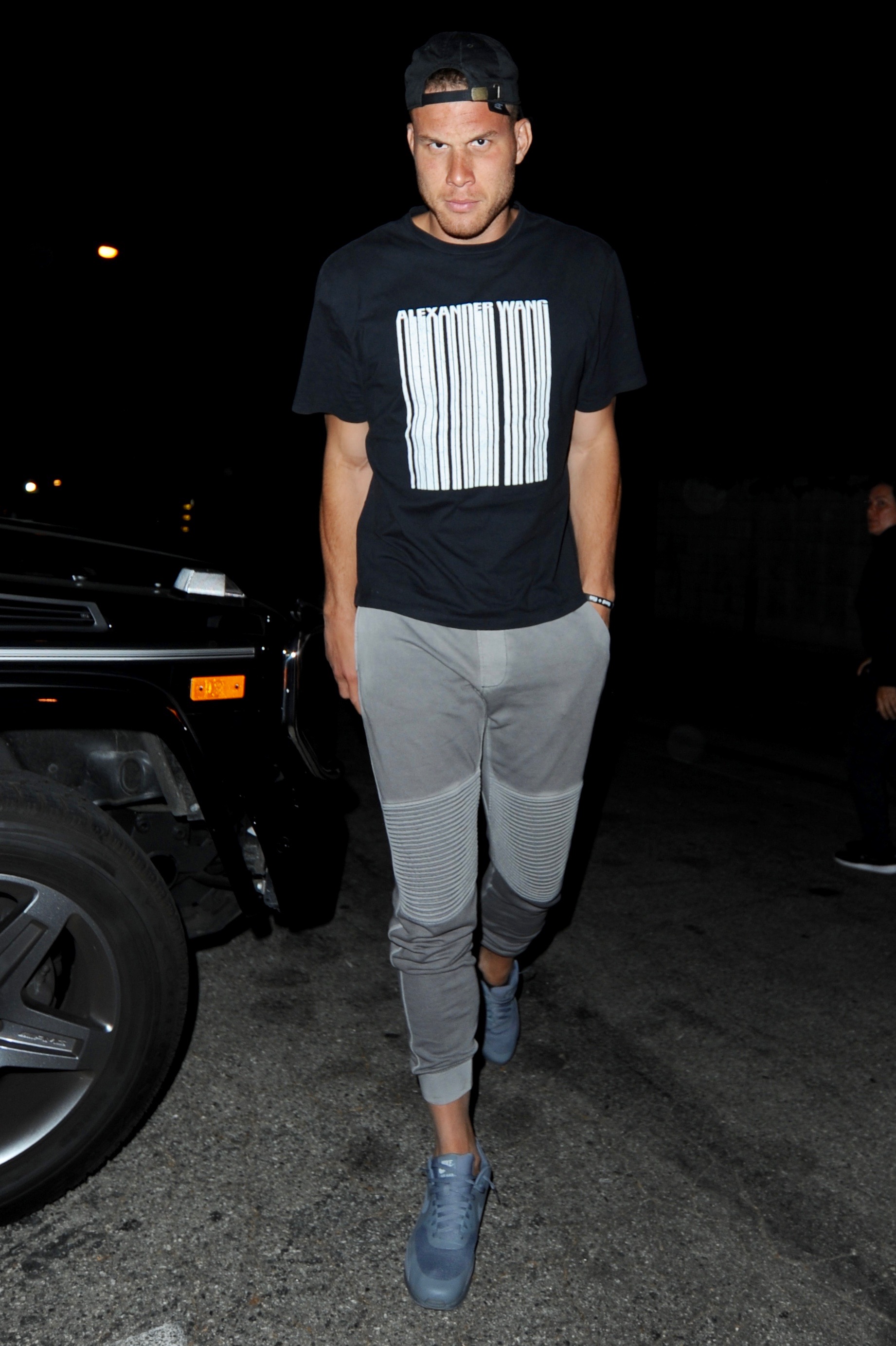 Kendall Jenner and rumored New Boyfriend Basketball star Blake Griffin enjoyed dinner together for the 2nd time in the past week at 'Craigs' Restaurant in West Hollywood, CA. Kendall and Blake left in separate Black Escalade Limousines and Kendall covered her face. Both were very dressed down for the occasion wearing sweat pants