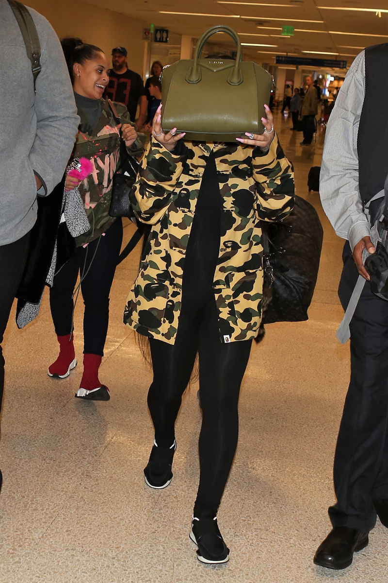 blac chyna arrives at lax airport†amid drama Kim Kardashian gifted her a gift