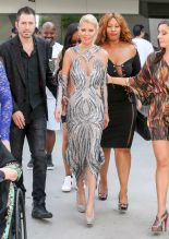 Actress Tara Reid goes to "The Last Sharknado : It's About Time" premiere in Los Angeles, California