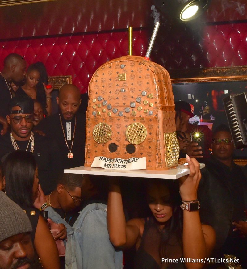 RUGGS cake