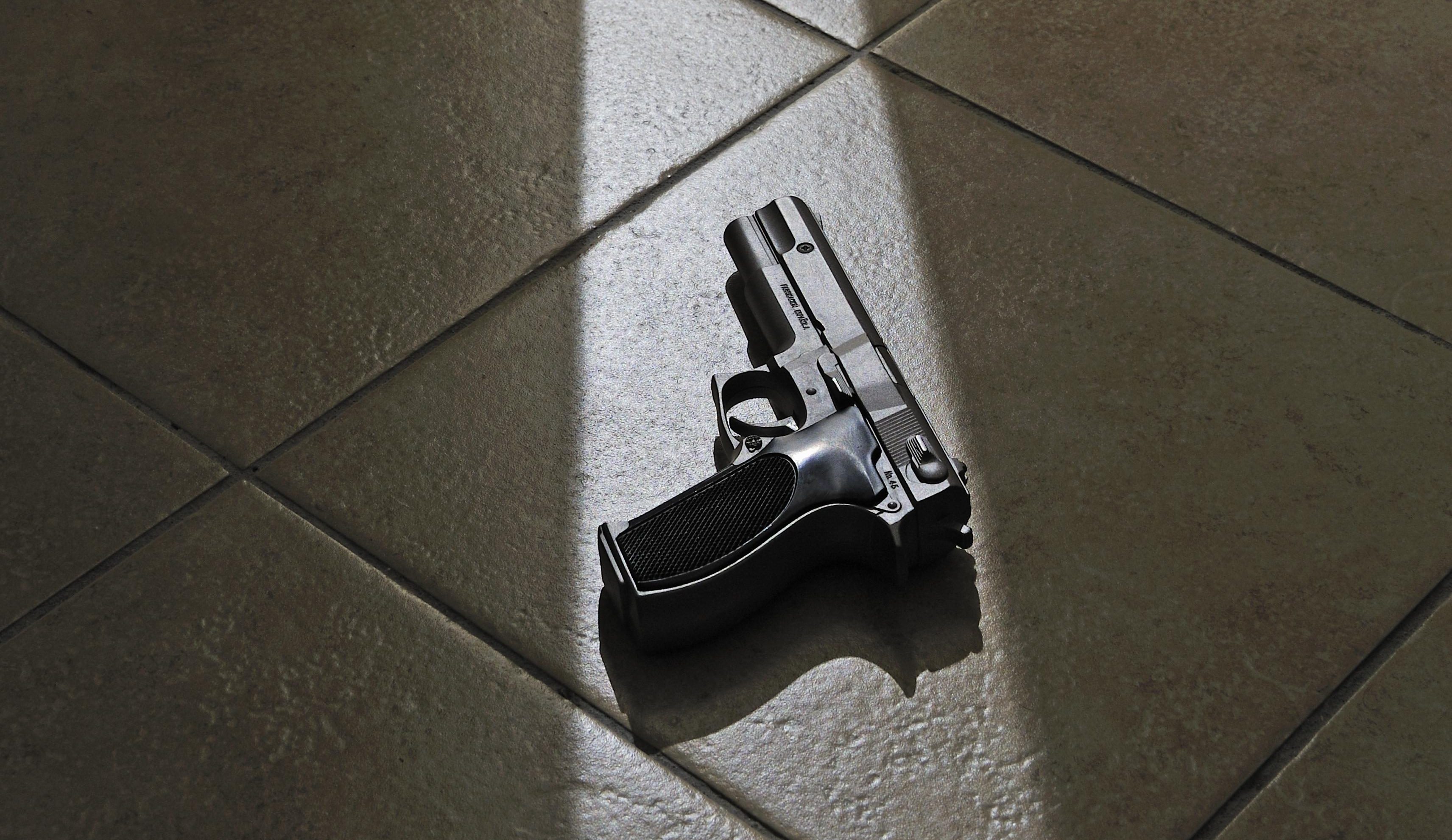 army vet shoots girlfriend and kills 5-year-old before killing himself