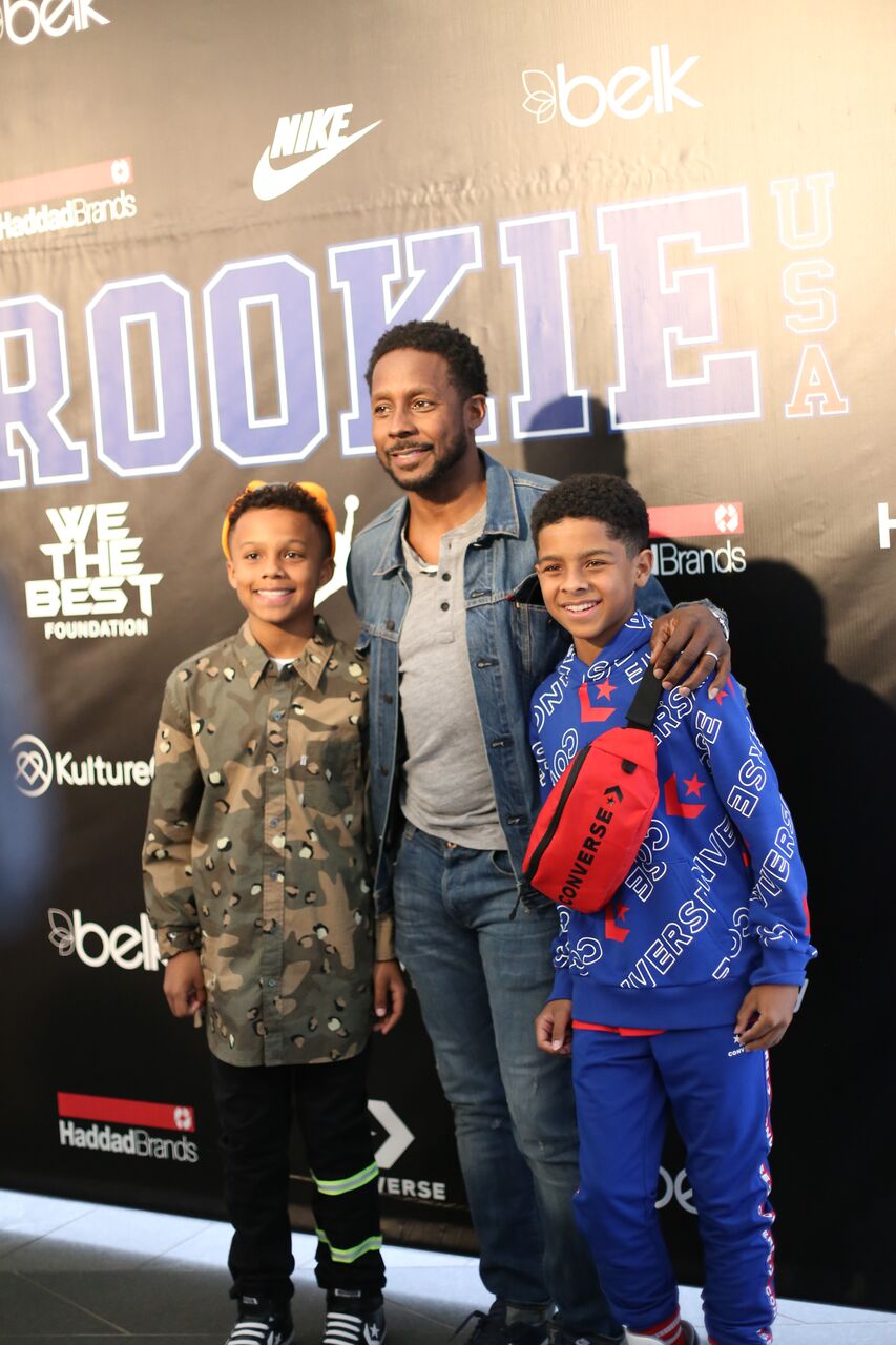 Desmond Howard with twins Rookie USA Fashion Show