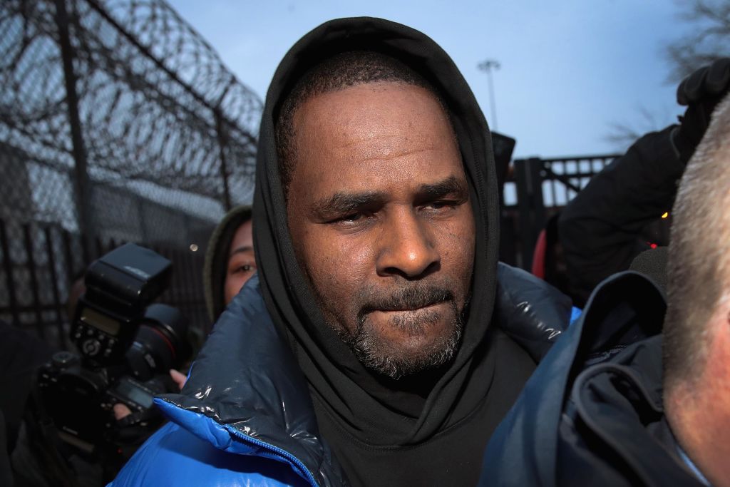 R. Kelly Appears In Court For Aggravated Sexual Abuse Charges