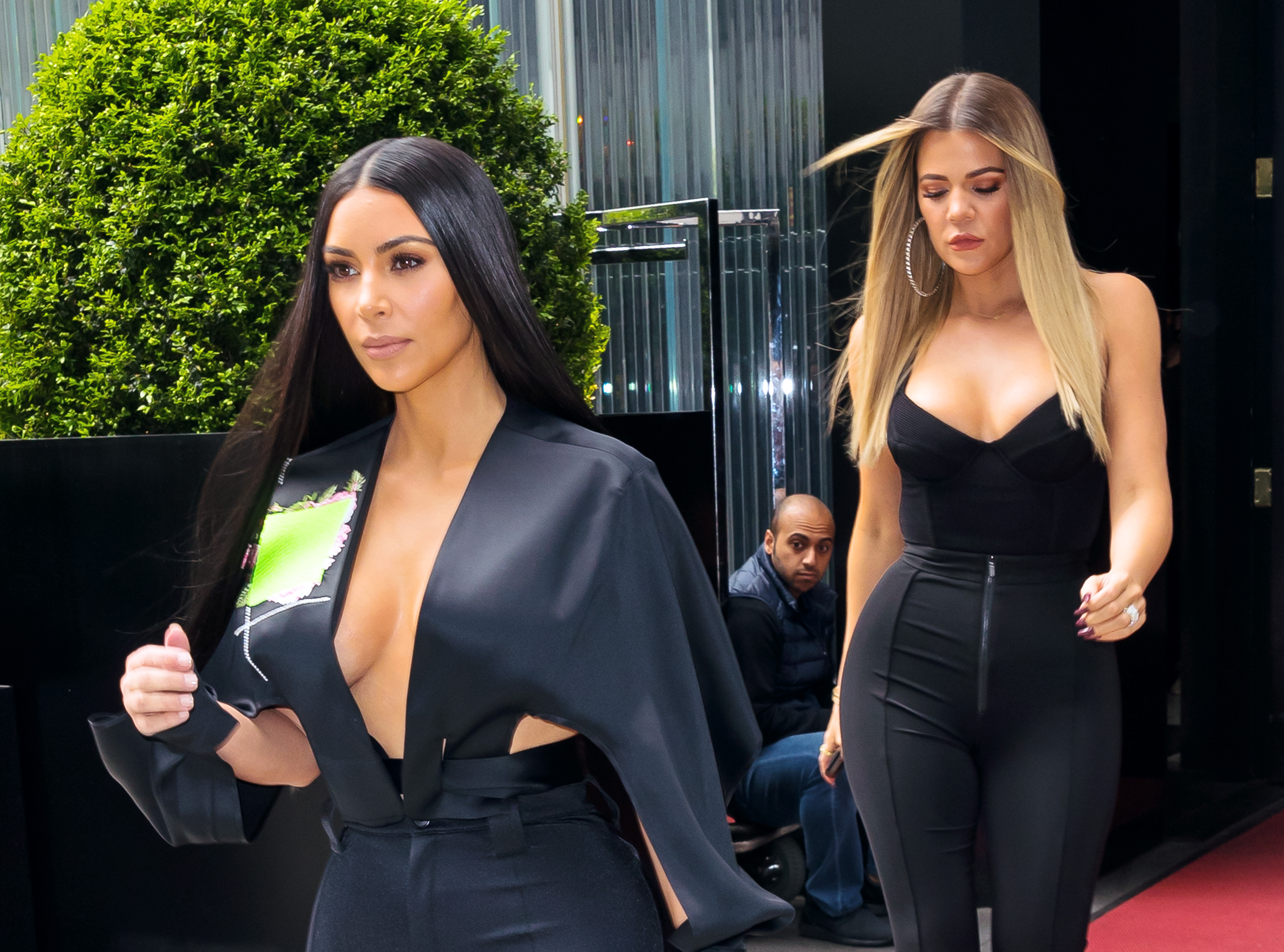 Kim Kardashian West Khloe Kardashian