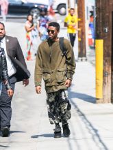 Chadwick Boseman Makes Multiple Wardrobe Changes at "Jimmy Kimmel Live"