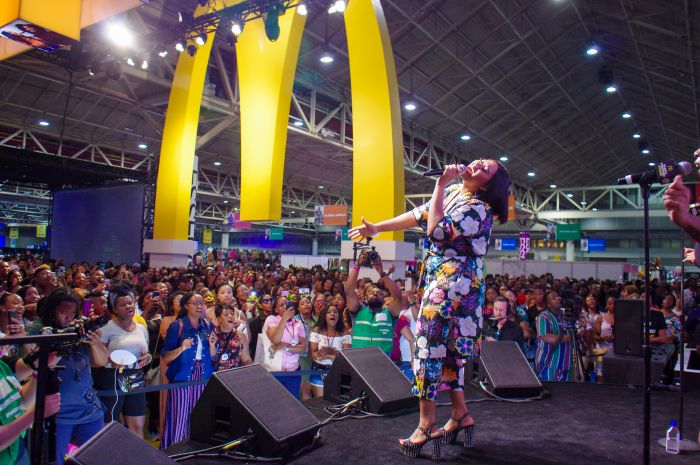 Jazmine Sullivan Black & Positively Golden Experience stage