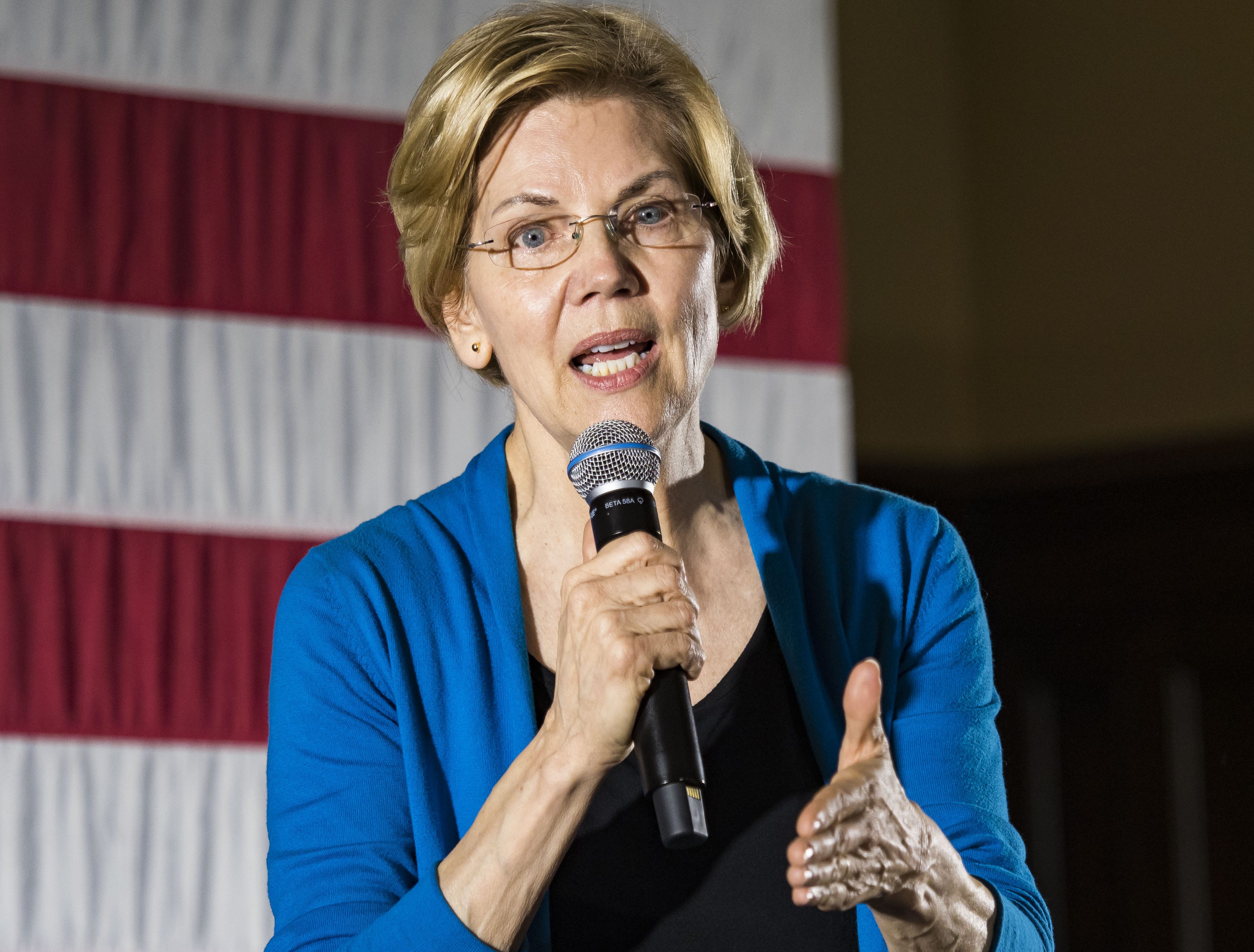 Sen. Elizabeth Warren Gives Viral Hand Rub At Presidential Primary Debate