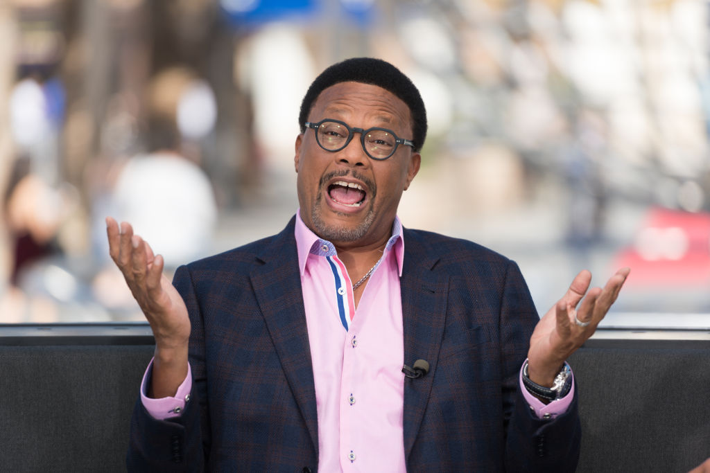 Cast Of "The Comedy Get Down", Judge Mathis And Ron Livingston Visit "Extra"
