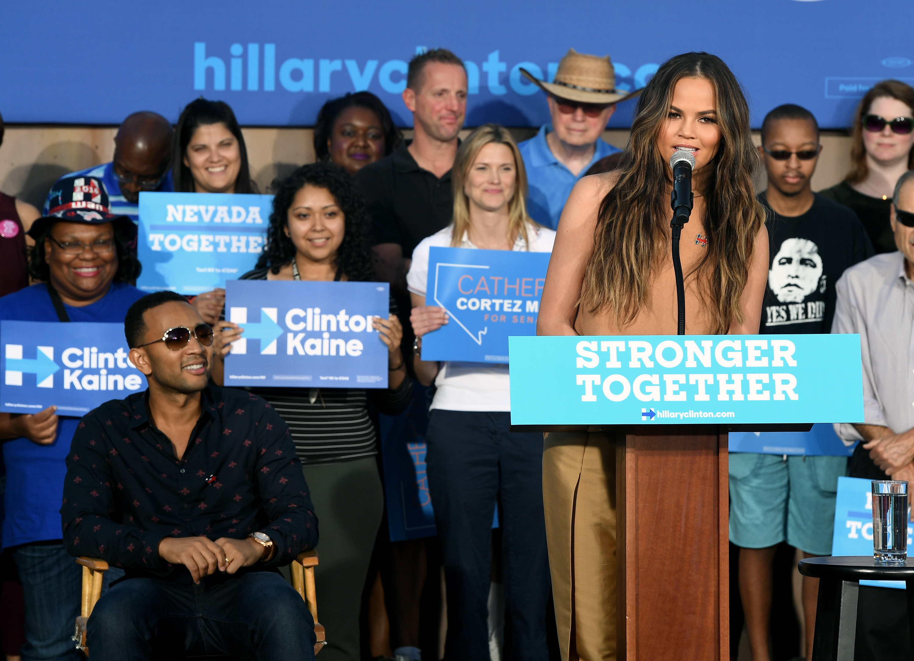 Elizabeth Warren Campaigns For Hillary Clinton In Las Vegas