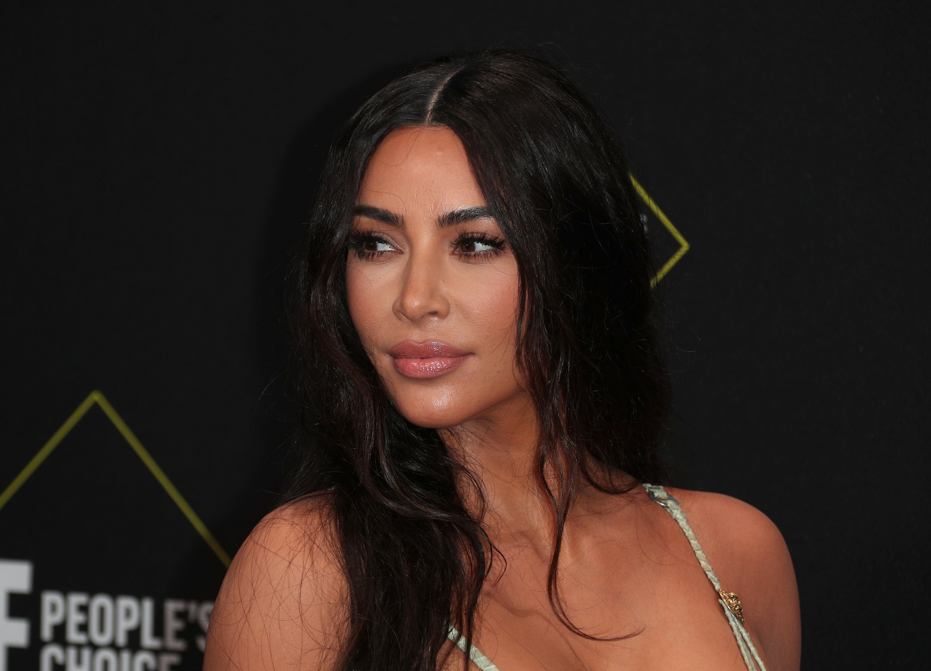 Kim Kardashian 45th Annual Peoples Choice Awards in Los Angeles