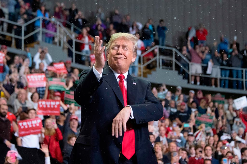 TOPSHOT-US-POLITICS-TRUMP