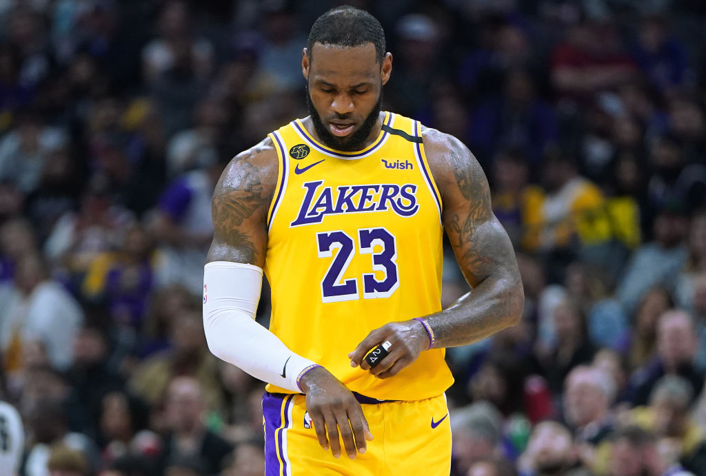 Los Angeles Lakers v Sacramento Kings