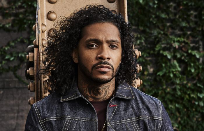 Ryan Henry black ink crew
