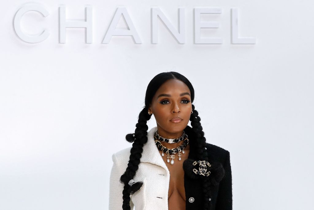 FASHION-FRANCE-CHANEL-PHOTOCALL-CELEBS