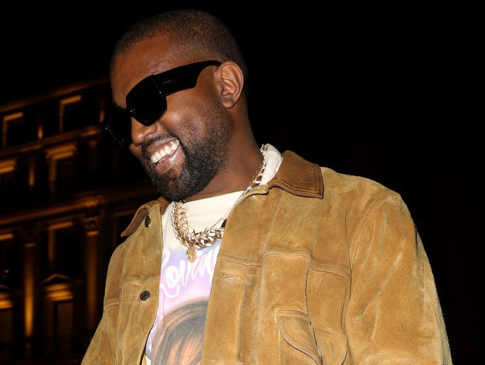 Celebrity Sightings - Paris Fashion Week Womenswear Fall/Winter 2020/2021 : Day Eight