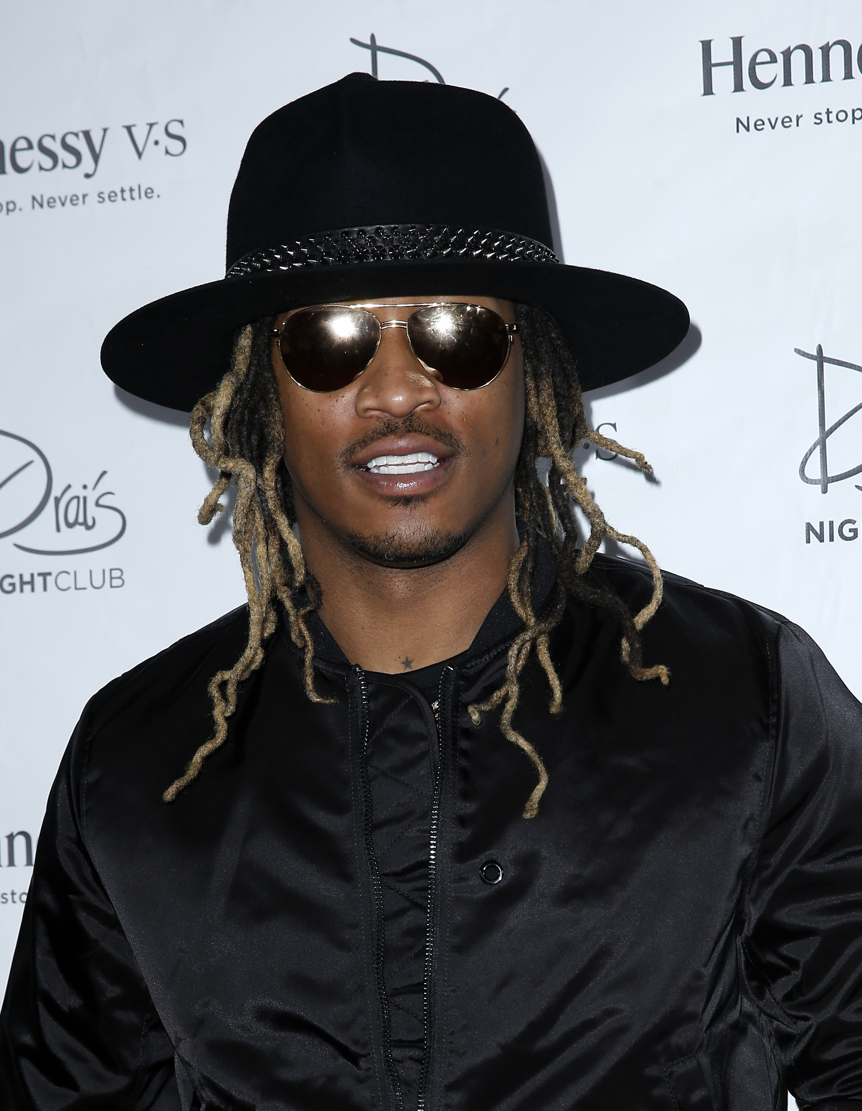Future performs at Drai&apos;s nightclub