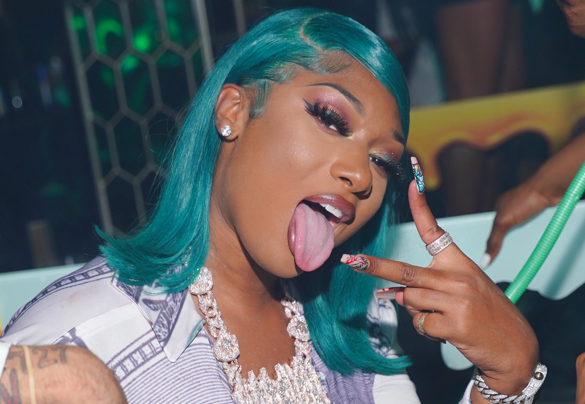 Allure Monday Nights