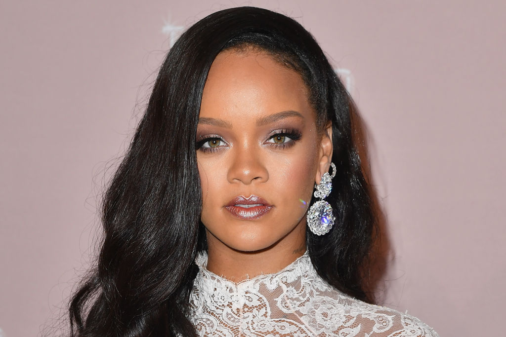 US-ENTERTAINMENT-RIHANNA-DIAMOND-BALL