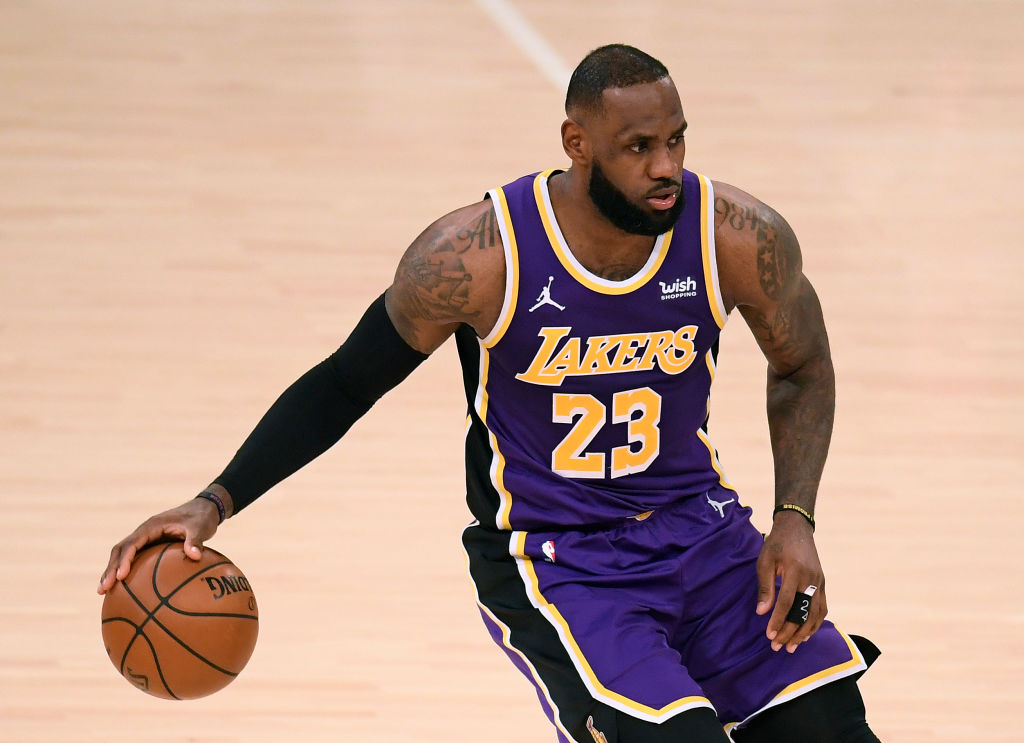 New Orleans Pelicans v Los Angeles Lakers