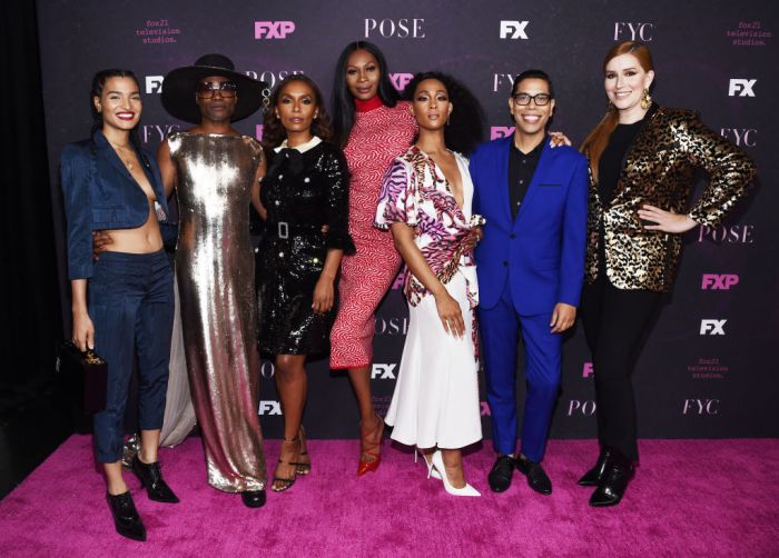 Pose on FX