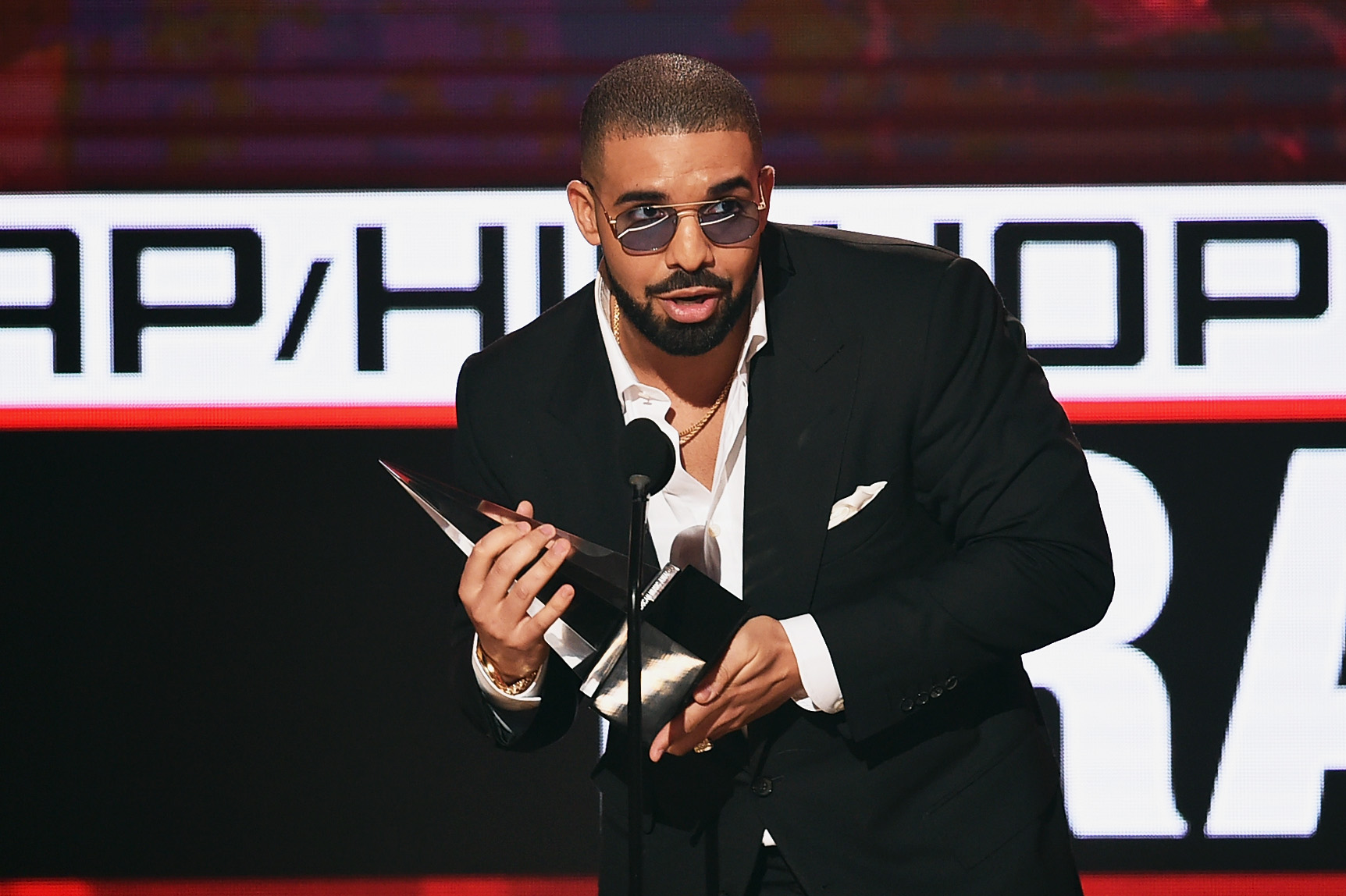 2016 American Music Awards - Show