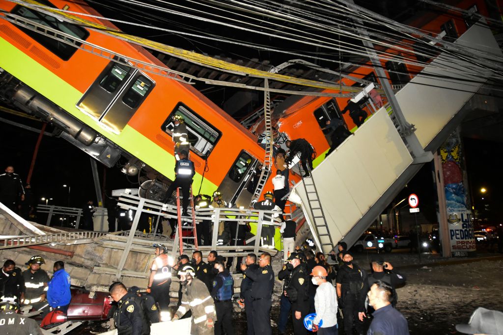 MEXICO-ACCIDENT-TRAIN