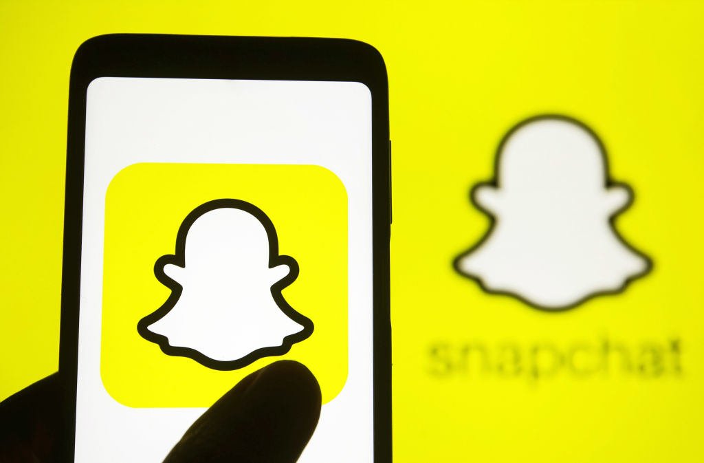 Snapchat Logo Illustration Picture