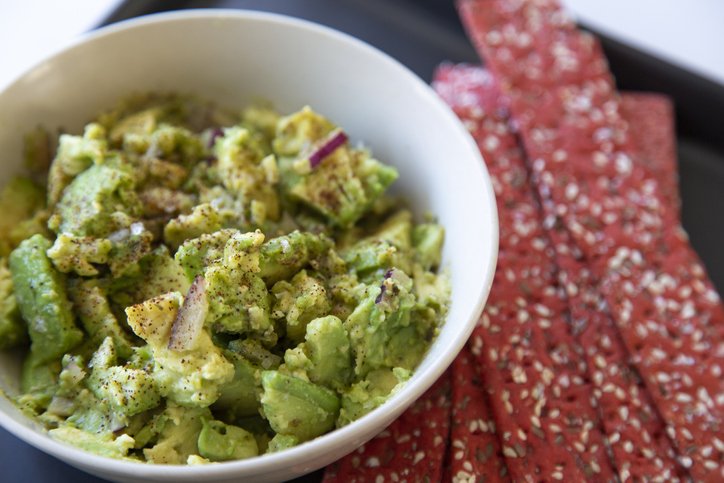 Guacamole and Crackers