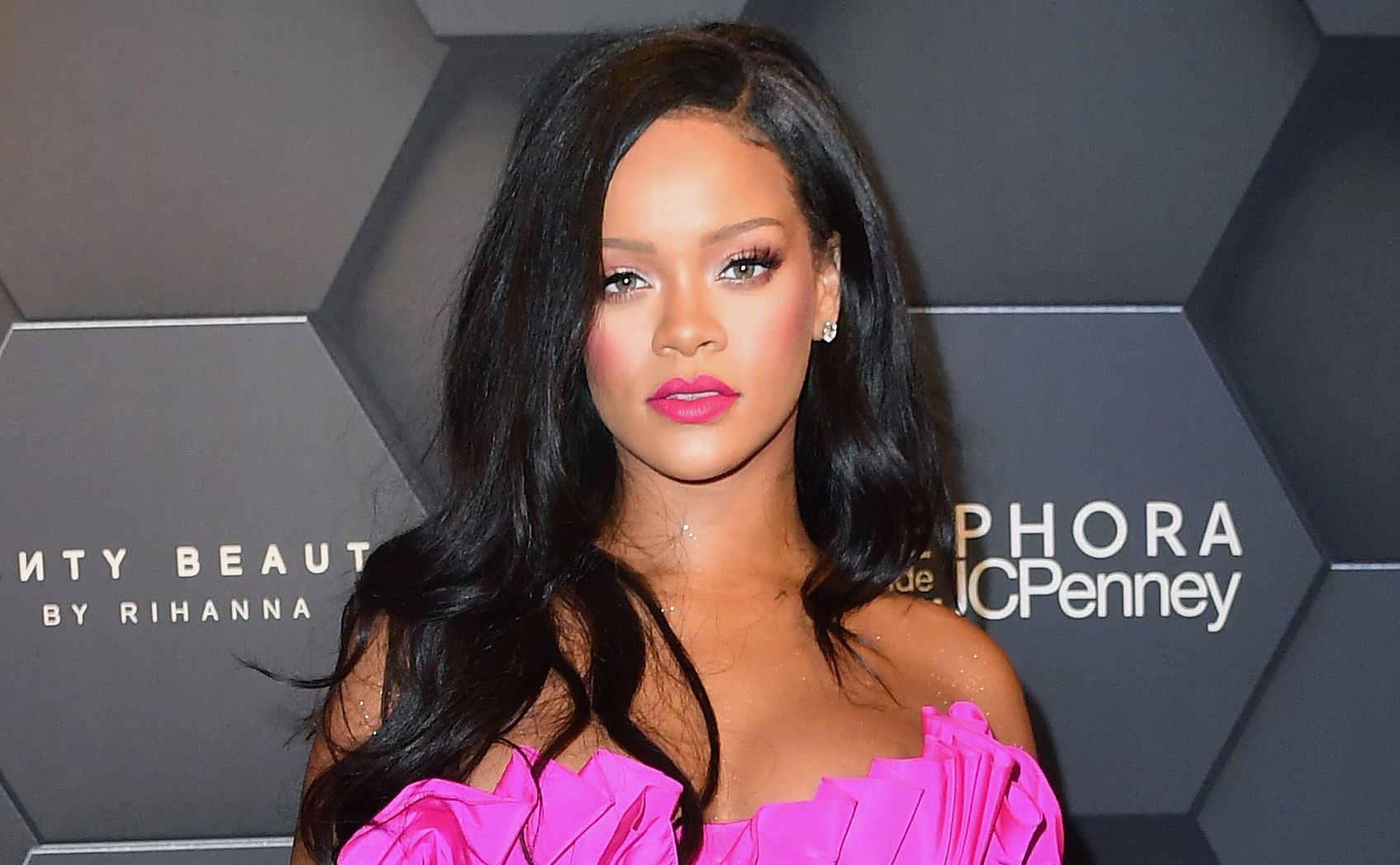 US-ENTERTAINMENT-COSMETICS-RIHANNA