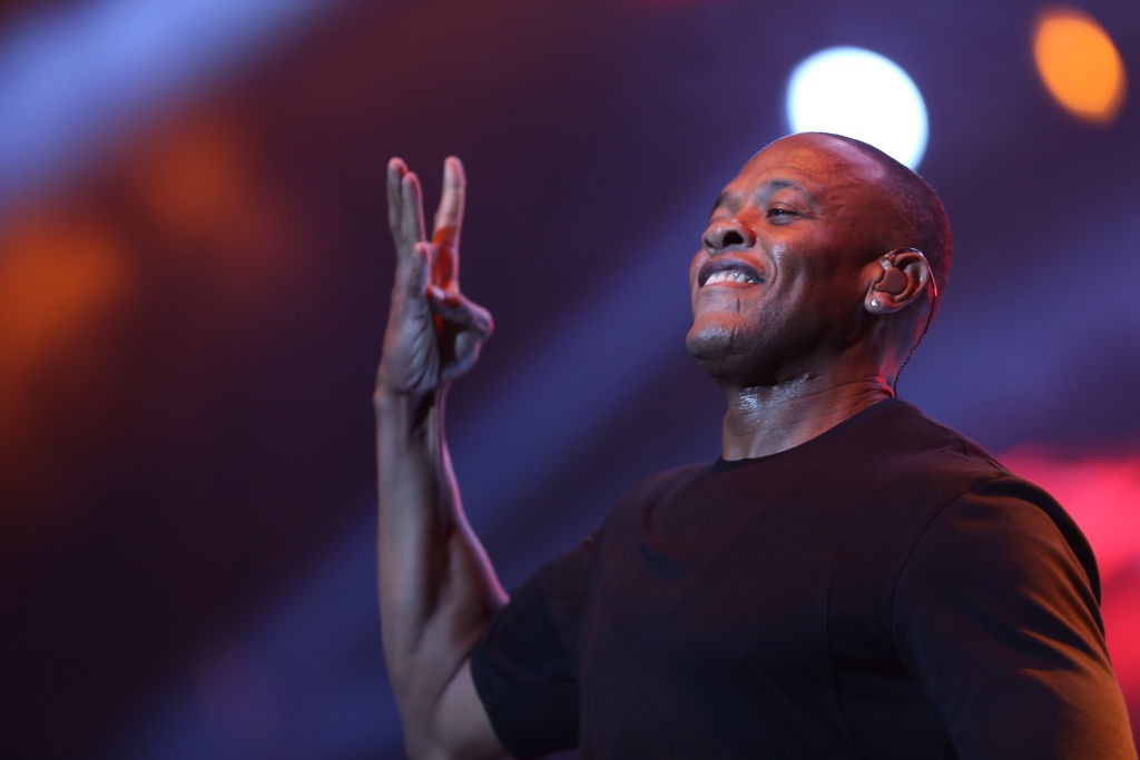 2013 BET Experience -Snoop Dogg, Kendrick Lamar, J.Cole, Miguel and SchoolBoyQ Concert