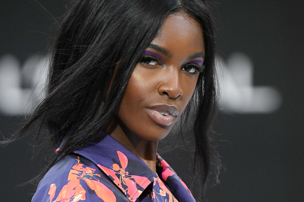 "Le Defile L'Oreal Paris" : Runway - Paris Fashion Week - Womenswear Spring Summer 2020