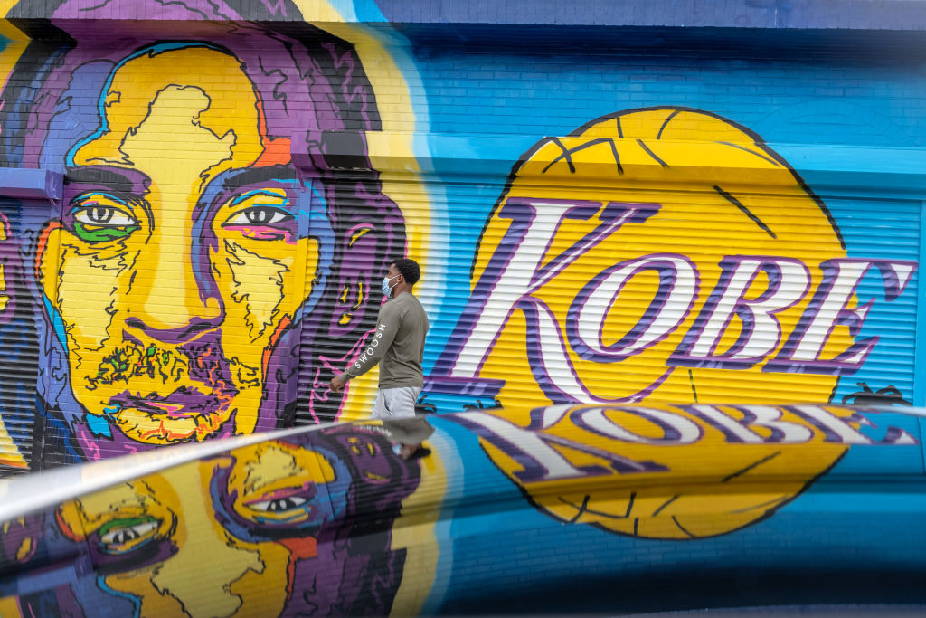 Los Angeles Eases Pandemic Restrictions On Tourist & Entertainment Industry