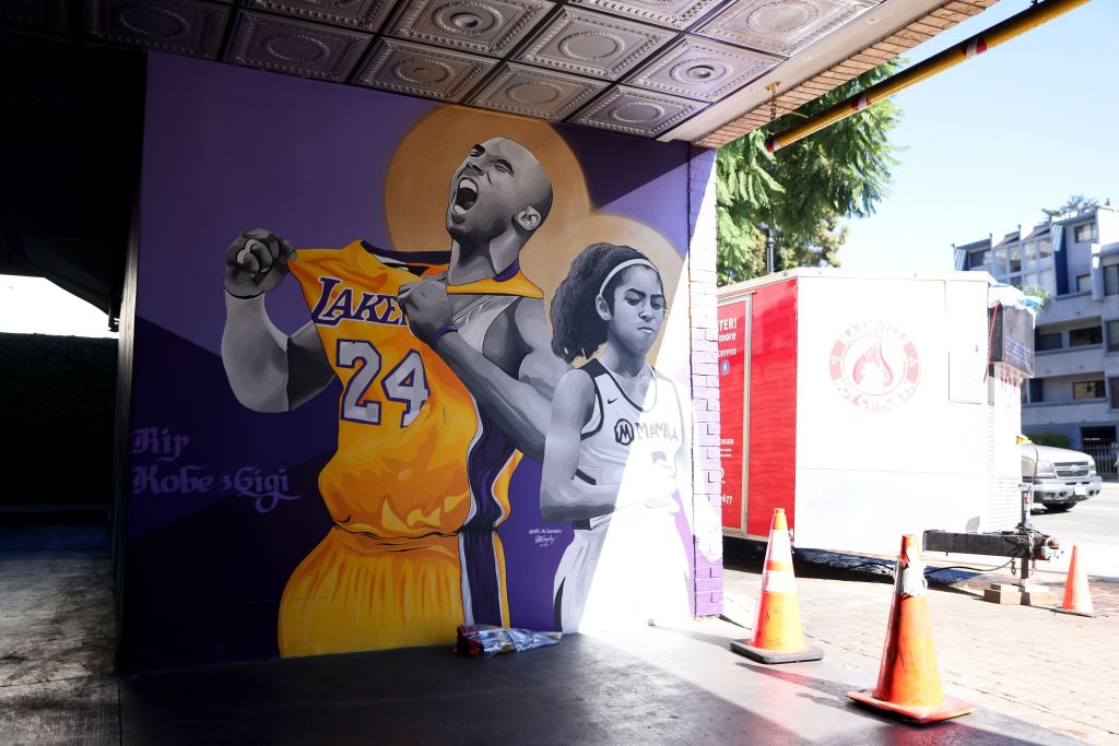 Fans Pay Tribute Marking One Year Since Kobe Bryant Death