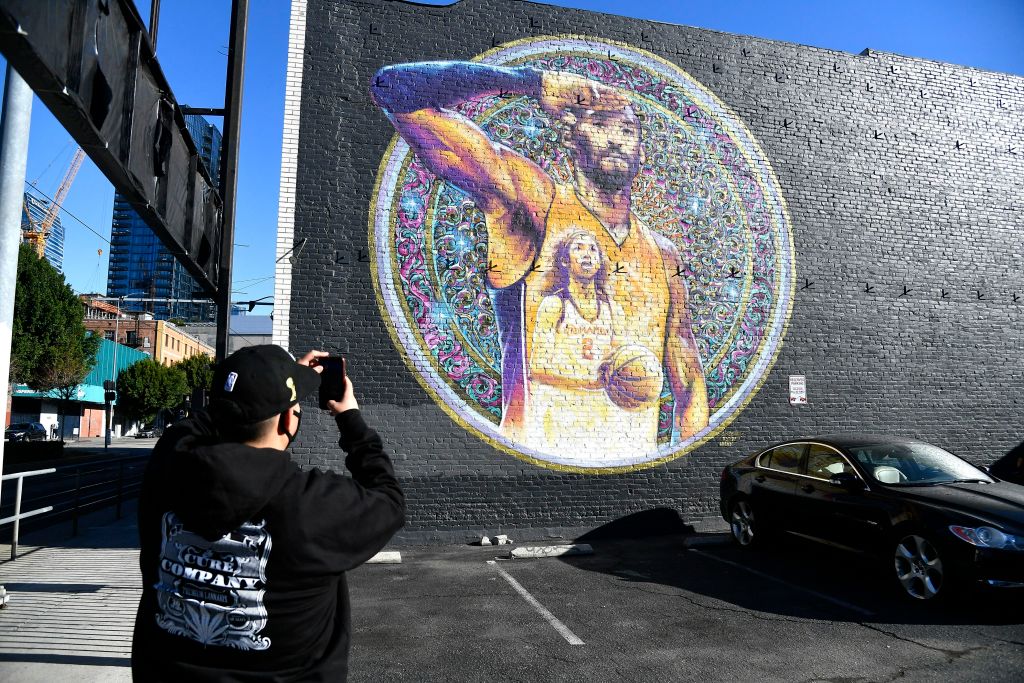 Fans Pay Tribute Marking One Year Since Kobe Bryant Death