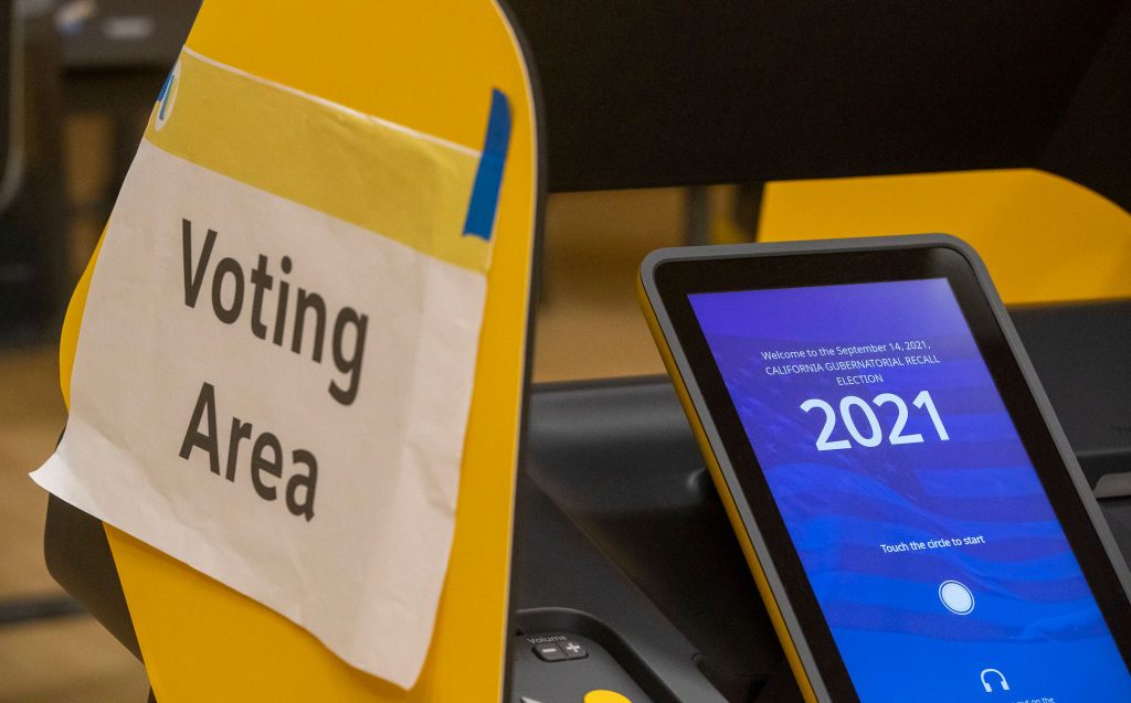 Electronic voting booth for the gubernatorial recall election...