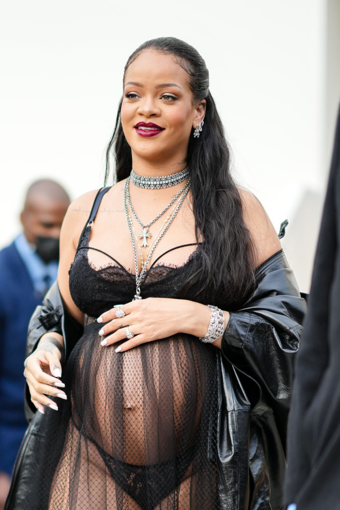 Celebrity Sightings : Day Two - Paris Fashion Week - Womenswear F/W 2022-2023