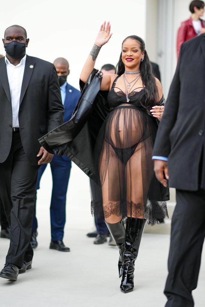 Celebrity Sightings : Day Two - Paris Fashion Week - Womenswear F/W 2022-2023
