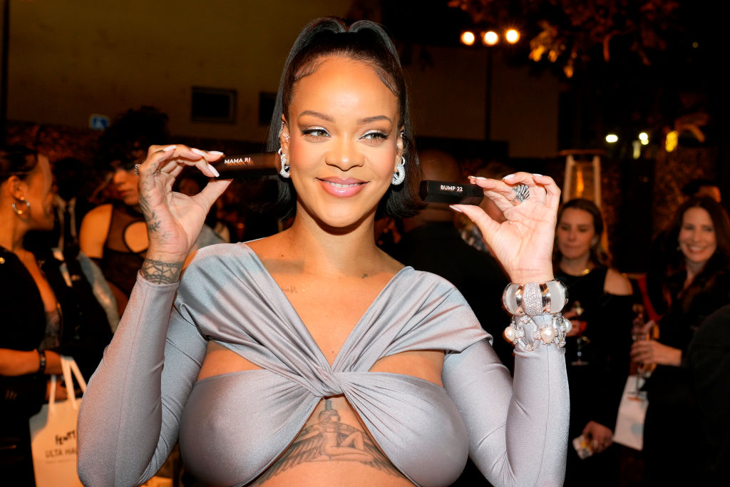 Rihanna Celebrates The Launch of Fenty Beauty at Ulta Beauty