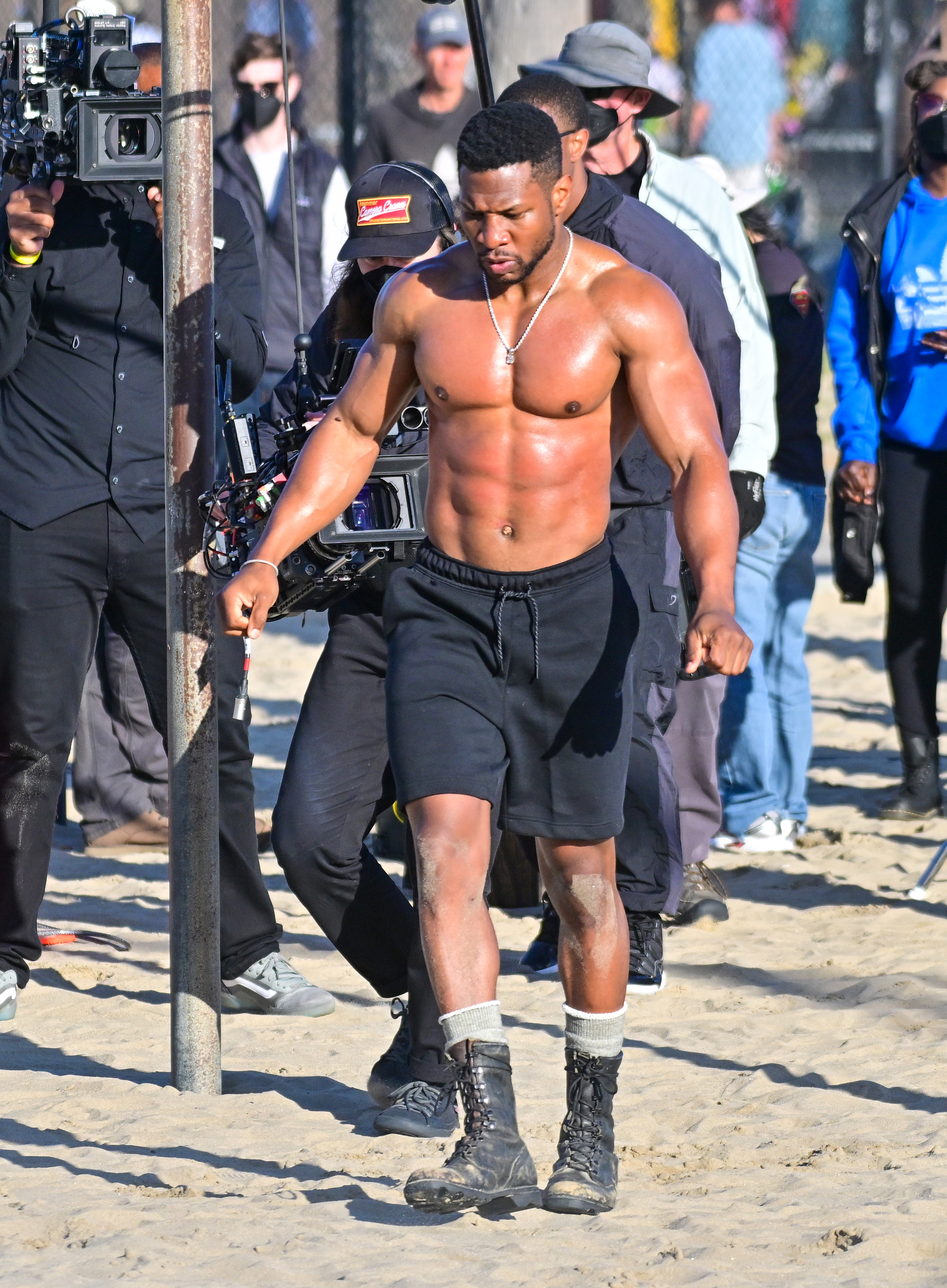 Micheal B Jordan Directs "Creed III' In Venice Beach Ca Where A Shirtless Jonathan Majors Works Out Shirtless Under His Direction