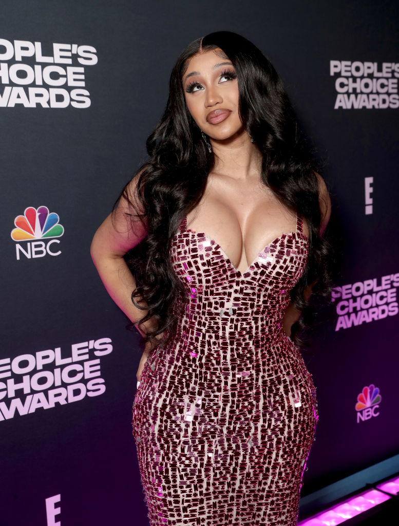 2021 E! People's Choice Awards - Backstage